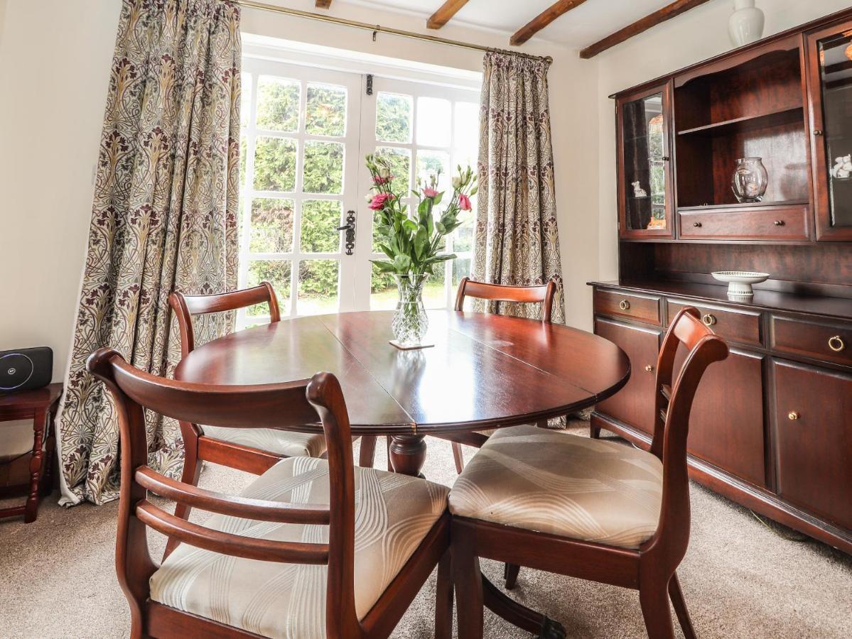 Springfield Cottage Рексем Экстерьер фото