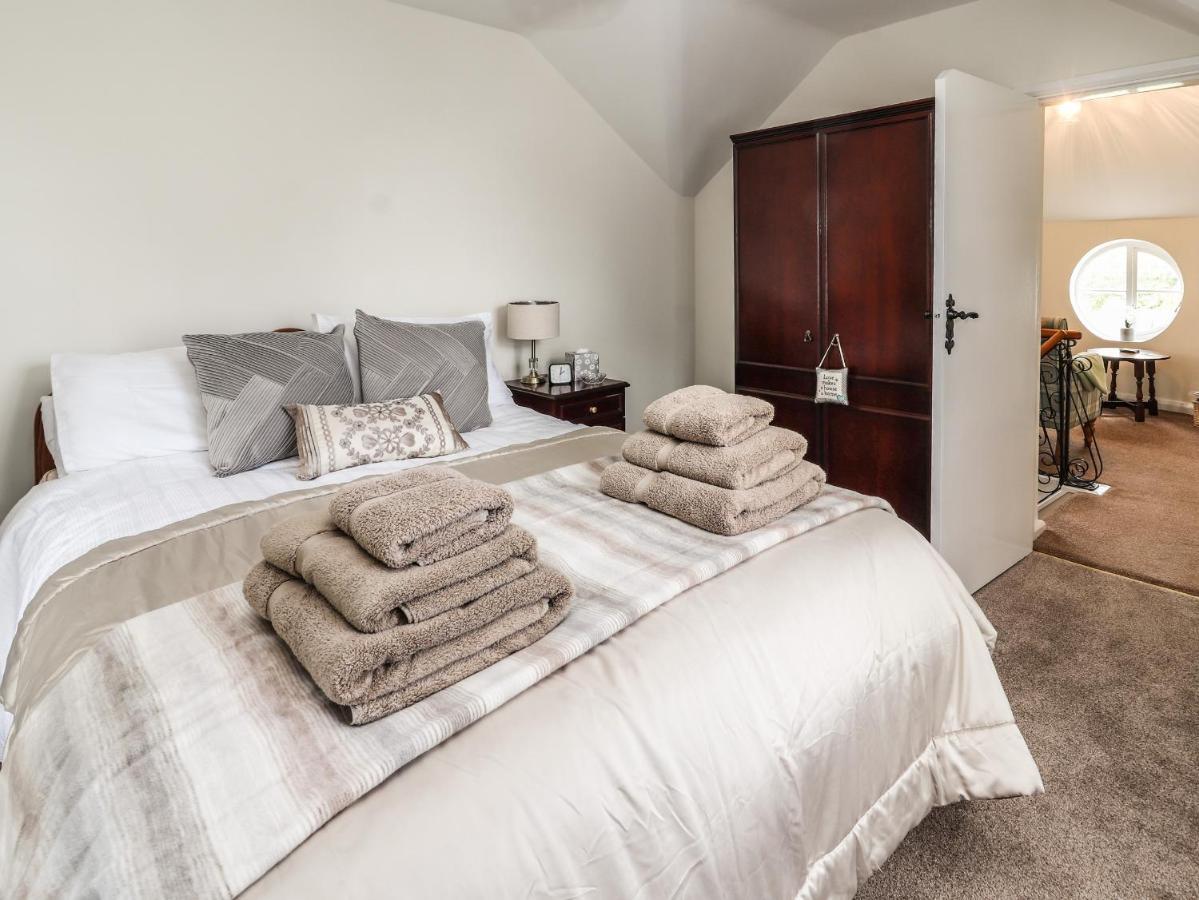 Springfield Cottage Рексем Экстерьер фото